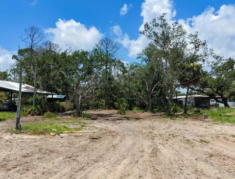 1111 NE Central Ave, Steinhatchee, FL 32359 photo 7