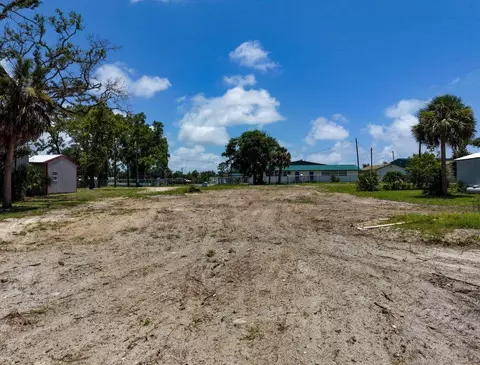 1111 NE Central Ave, Steinhatchee, FL 32359 photo 11