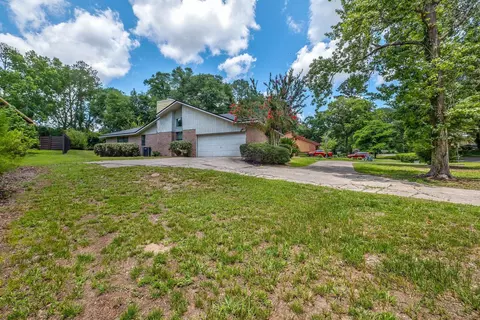 3194 Ferns Glen Dr, Tallahassee, FL 32309