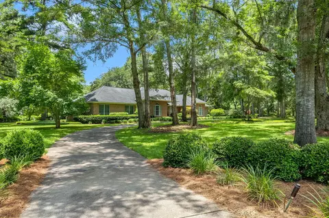 200 W Rosehill Dr, Tallahassee, FL 32312