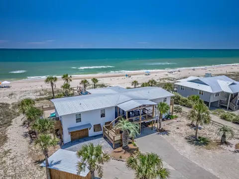 956 W Gorrie Dr, Eastpoint, FL 32328