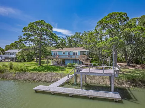 1308 Peninsular Cir, Alligator Point, FL 32346