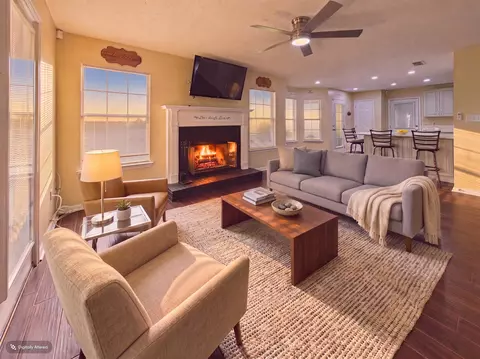 Living - 2150 Golf Course Rd, Perry, FL 32348 photo 1 of 5
