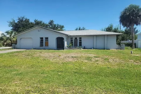 11113 Carnegie Ave, Englewood, FL 34224
