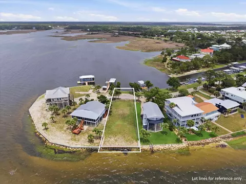 1643 Shell Point Rd, Crawfordville, FL 32327