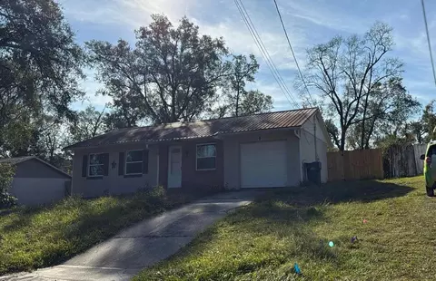 990 Liskeard Ave, Orange City, FL 32763