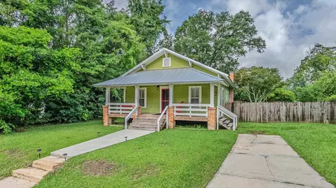 204 NE 3rd St, Havana, FL 32333