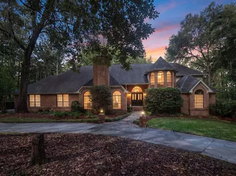 8991 Winged Foot Dr, Tallahassee, FL 32312