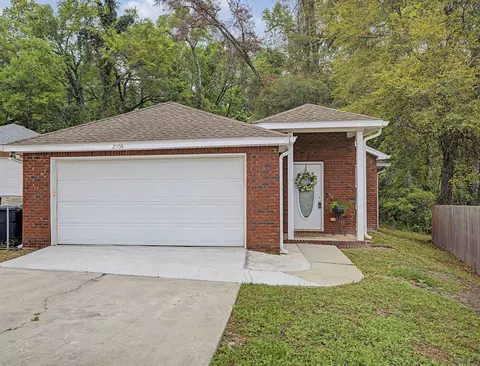 2908 Briar Ct, Tallahassee, FL 32308