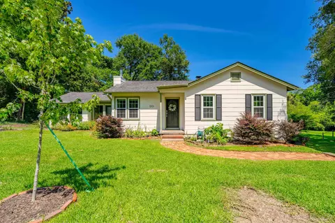 1201 Spottswood Dr, Tallahassee, FL 32308