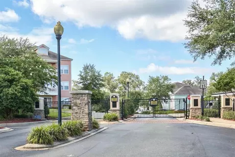 2801 Chancellorsville Dr #821, Tallahassee, FL 32312