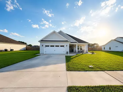 26 Shelby Dr, Crawfordville, FL 32327