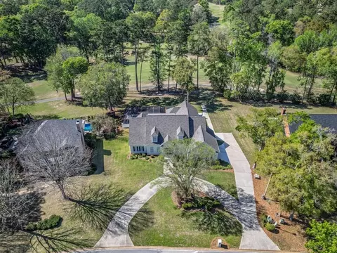 8836 Winged Foot Dr, Tallahassee, FL 32312