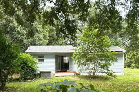 4045 Audubon Dr, Pensacola, FL 32504