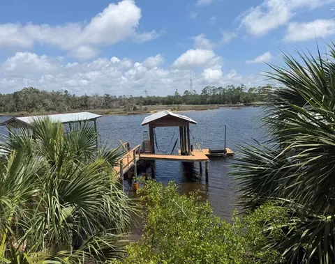 606 SE Riverside Dr, Steinhatchee, FL 32359 photo 7
