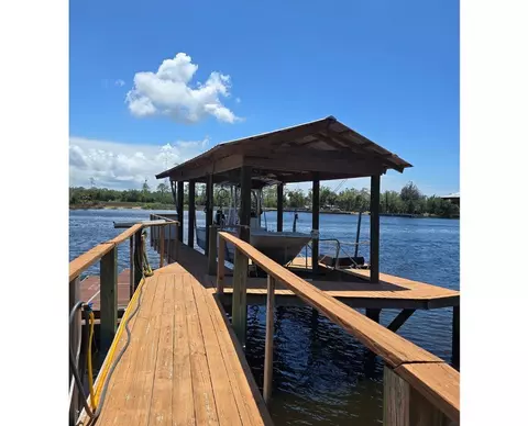 606 SE Riverside Dr, Steinhatchee, FL 32359 photo 3
