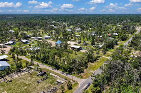 303 NW Second St, Steinhatchee, FL 32359 photo 9