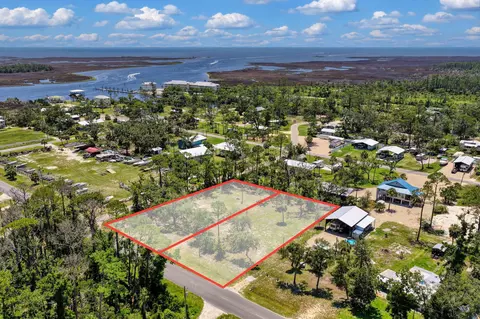 303 NW Second St, Steinhatchee, FL 32359 photo 19