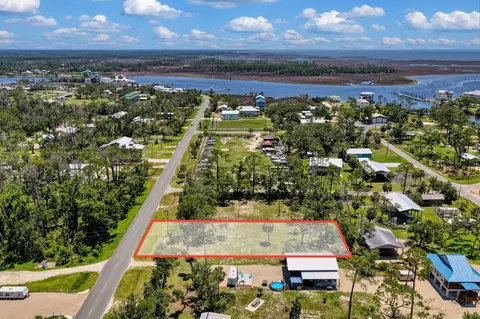 0000 NW Second St, Steinhatchee, FL 32359