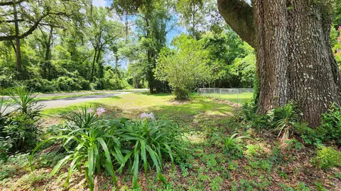 9526 Old Woodville Rd, Tallahassee, FL 32305