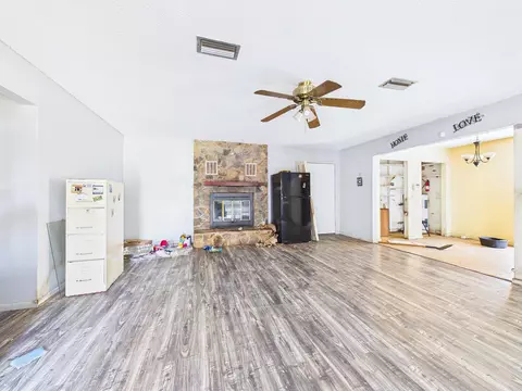 Living - 105 Marshall Dr, Perry, FL 32347 photo 1 of 2
