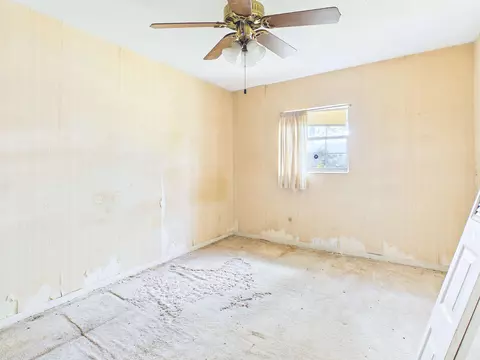 Bedroom - 105 Marshall Dr, Perry, FL 32347 photo 5 of 6