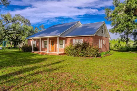 Exterior - 9072 S County Road 53, Madison, FL 32340 photo 9 of 10