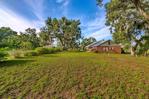 Exterior - 9072 S County Road 53, Madison, FL 32340 photo 7 of 10