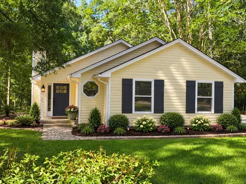 4504 Louvinia Dr, Tallahassee, FL 32311
