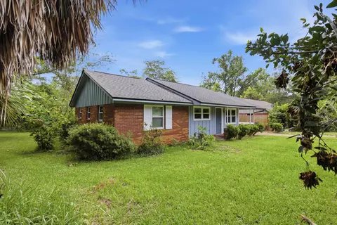 2301 Lois Ln, Tallahassee, FL 32301