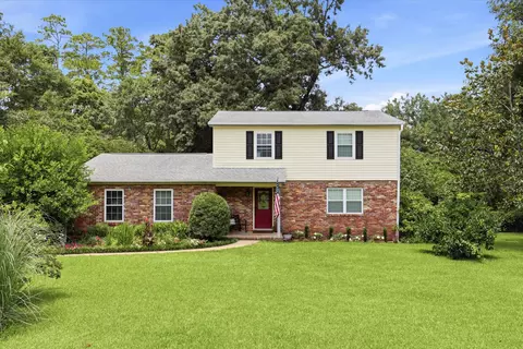 3056 Corrib Dr, Tallahassee, FL 32309