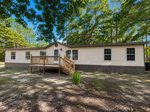 4048 Buster Rd, Tallahassee, FL 32305