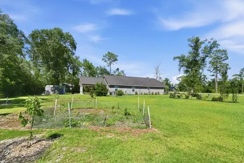 Exterior - 231 NE Green Tree Ter, Lee, FL 32059 photo 9 of 22
