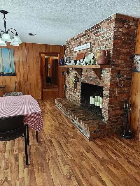 Dining - 3475 Cash Rd, Perry, FL 32348 photo 1 of 1