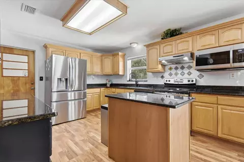 Kitchen - 3475 Cash Rd, Perry, FL 32348 photo 2 of 3