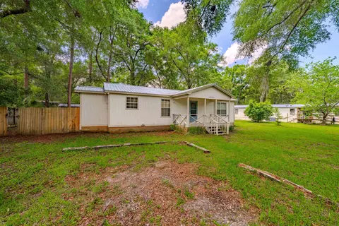 18003 Rakestraw Dr, Tallahassee, FL 32310