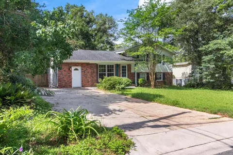 2003 Scenic Rd, Tallahassee, FL 32303