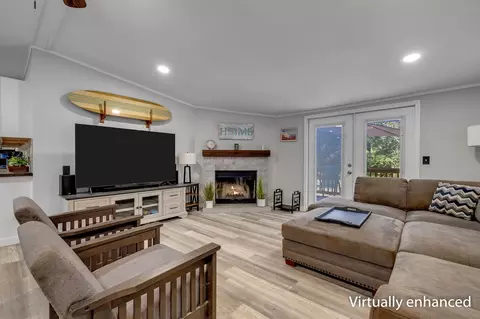 16985 W Chucks Pl, Tallahassee, FL 32309