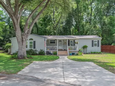 1317 Tree Cir, Tallahassee, FL 32304