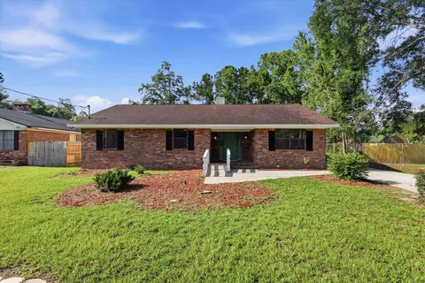 707 Brookridge Dr, Tallahassee, FL 32305