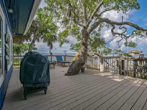 Exterior - 88 River Dr, Panacea, FL 32346 photo 7 of 15
