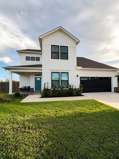 94 Springdale Dr, Crawfordville, FL 32327