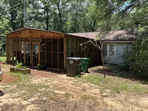 8043 Baby Farm Dr, Tallahassee, FL 32310