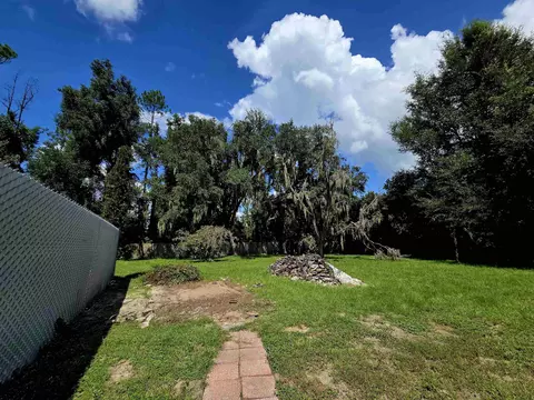 Exterior - 200 Elm St, Perry, FL 32347 photo 4 of 7