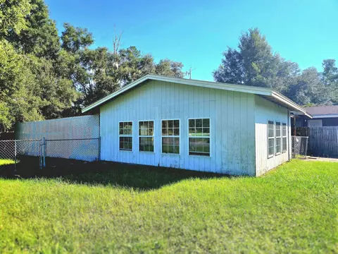 Exterior - 200 Elm St, Perry, FL 32347 photo 9 of 9