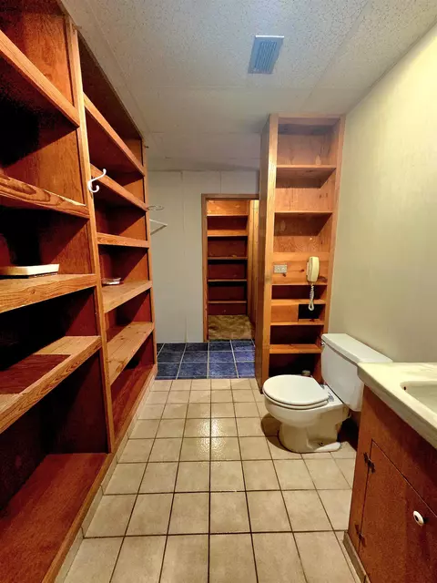 Bath - 200 Elm St, Perry, FL 32347 photo 2 of 5