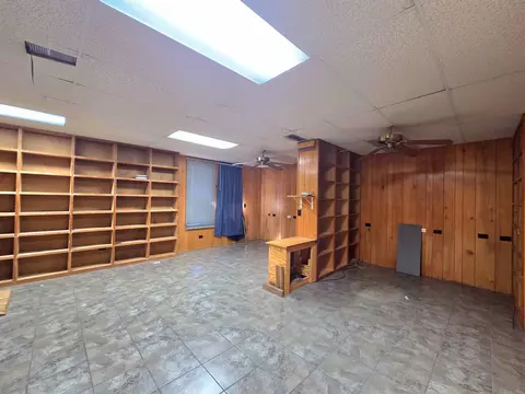 Living - 200 Elm St, Perry, FL 32347 photo 9 of 9
