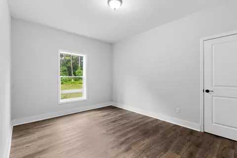 Bedroom - 211 Franklin St, Carrabelle, FL 32322 photo 7 of 8