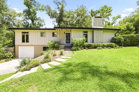 1717 Old Fort Dr, Tallahassee, FL 32301