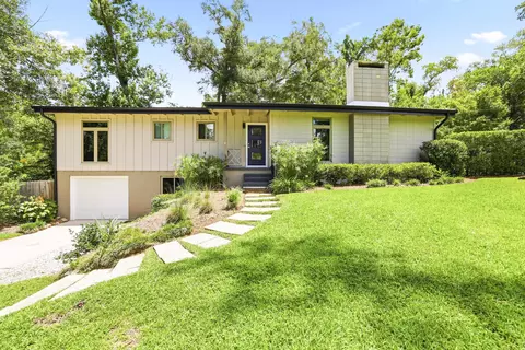 1717 Old Fort Dr, Tallahassee, FL 32301
